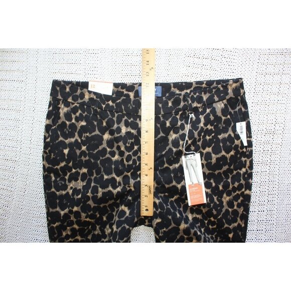 NWT Old Navy Relaxed Mid-Rise Harper Women Trousers Stovepipe size 12 Leopard - Picture 4 of 12
